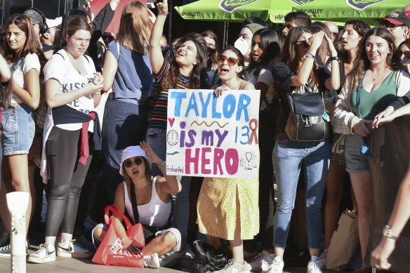 Taylor Swift fans will go above and beyond to catch a glimpse of their hero at one of her seven Australian tour dates.