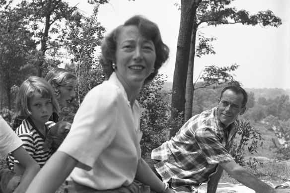 A Fonda family picnic. Jane would lose her mother Frances the following year.