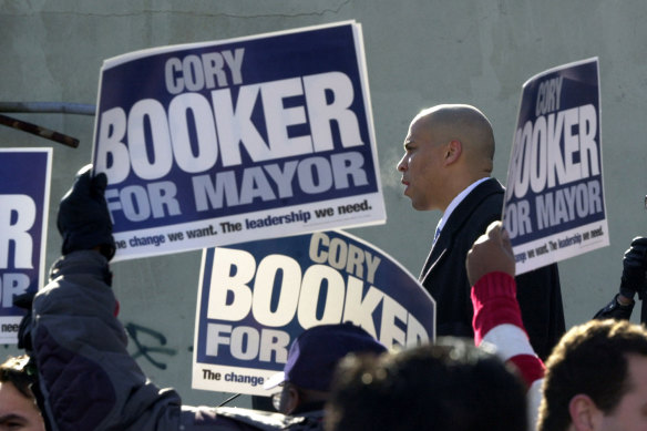 Street Fight captures Cory Booker taking on a four-time incumbent to be mayor of Newark.