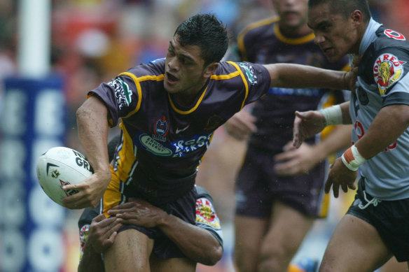 Karmichael Hunt playing for the Broncos in 2004.