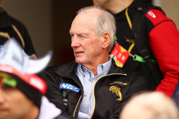 Wayne Bennett wants a change to the NRL’s contracting system.