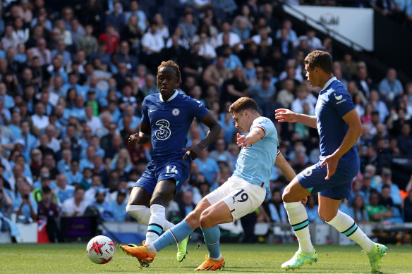 Manchester City celebrate Premier League title with 1-0 win over Chelsea