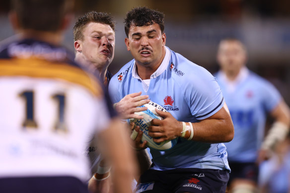 Julian Heaven in action during the round seven Super Rugby Pacific match against the ACT Brumbies.