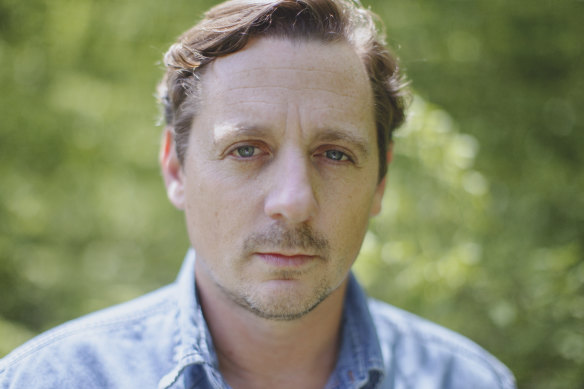 Sturgill Simpson’s new album, The Ballad of Dood & Juanita, continues his dalliance with traditional bluegrass.
