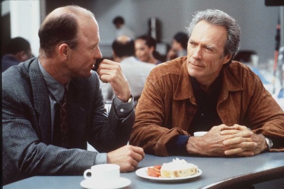 Actors Ed Harris and Clint Eastwood in Absolute Power.
