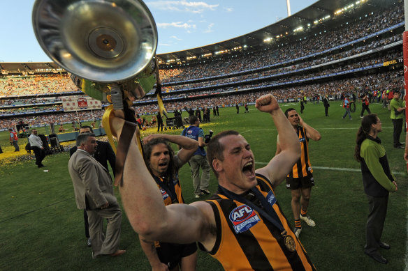 Roughead celebrates with the 2008 premiership cup.