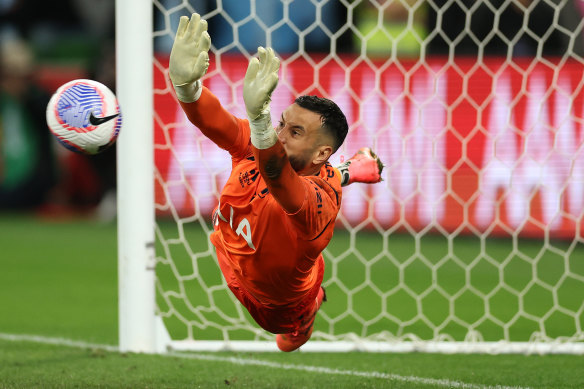 Paul Izzo was the hero for Melbourne Victory on Sunday night.