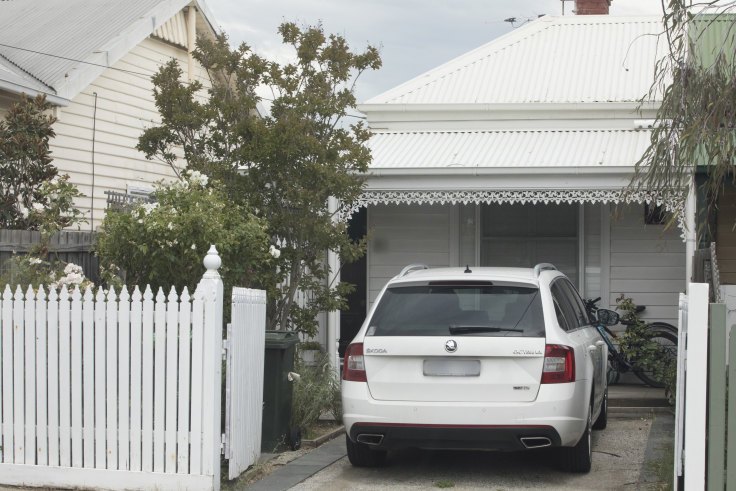 photo Belle Gibson House belle gibson s house raided a second