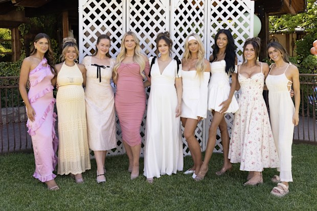 THE SECRET LIVES OF MORMON WIVES - Season 3 - #Momtok is back, but damaging revelations and allegations threaten its future. The members face a crisis of friendship as loyalties shift, trust is tested, and the lines between fact and fiction blur. When the pursuit of the truth calls character into question, a war over morality begins and a clash between #Momtok and #Dadtok erupts. With their sisterhood and everything they've built hanging in the balance, can the women find a path forward to salva