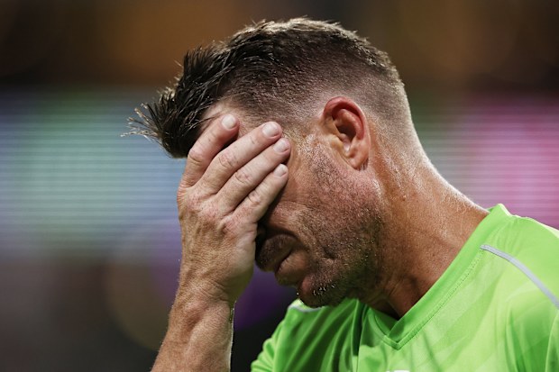 SYDNEY, AUSTRALIA – DECEMBER 30: David Warner of the Thunder reacts after being dismissed during the BBL match between Sydney Thunder and Perth Scorchers at ENGIE Stadium on December 30, 2025 in Sydney, Australia (Photo by Jeremy Ng/Getty Images)