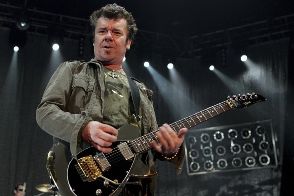 INXS guitarist Tim Farriss loses severed finger case after boat accident