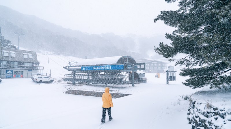Mountains report slushy snow, grass patches and long queues this season