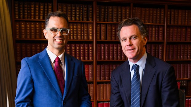 NSW Treasurer Daniel Mookhey (left) and Premier Chris Minns with the budget papers.
