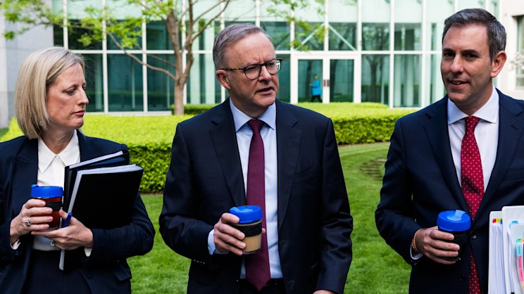 smh.com.au - The Age's View - Government will need to tread carefully through budget storm