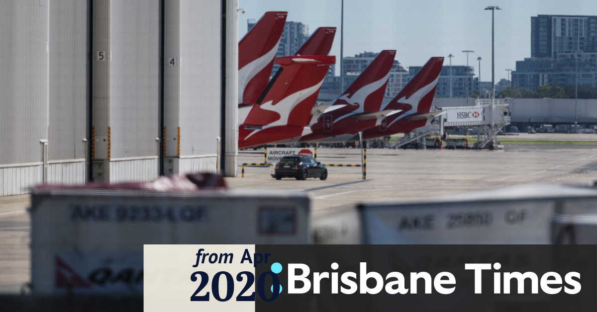 Passenger on Qantas flight to Brisbane from Sydney had ...