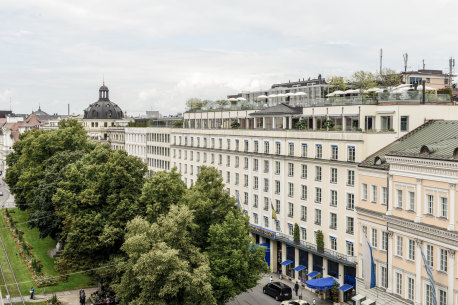 The hotel and its old facade.