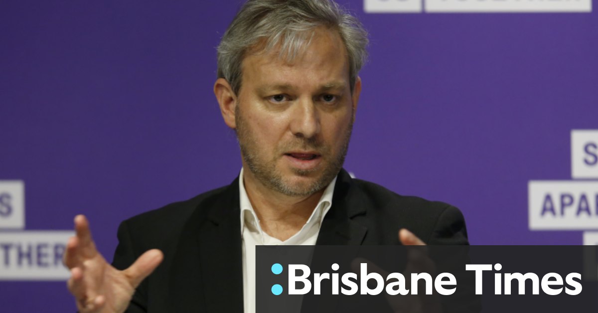 CHO ends Victoria-SA travel permit system