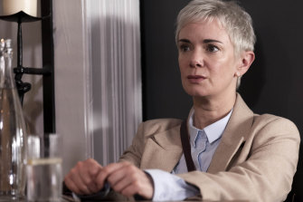 Victoria Hamilton plays buttoned-down alcoholic Belle in <i>Life</i> on ABC.