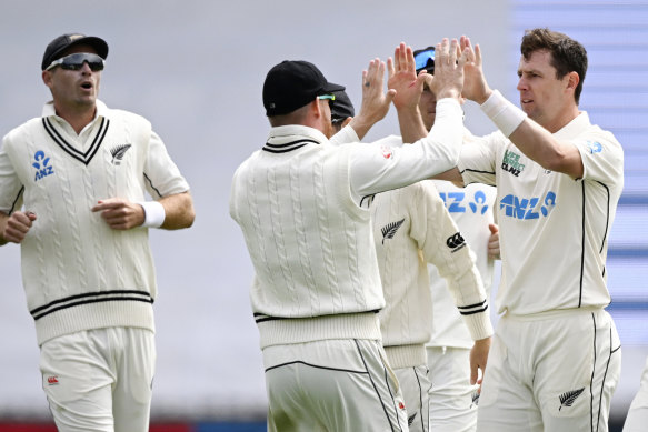 New Zealand celebrate Steve Smith’s wicket