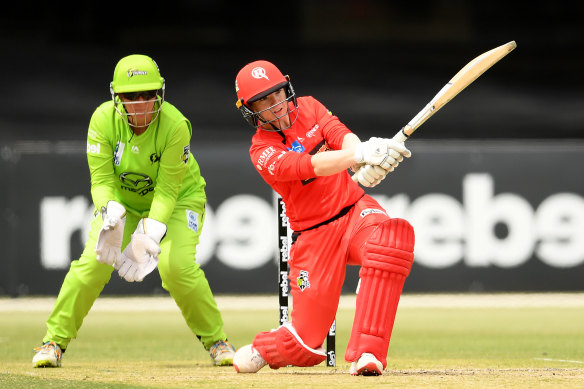 Jess Duffin on her way to another half-century for Melbourne Renegades. 