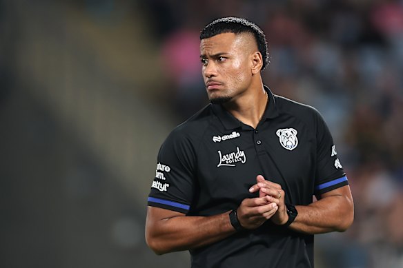 Bulldogs captain Stephen Crichton will make an earlier than expected return from injury.