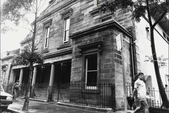 A historical photo of the old Wesley Chapel in Bourke Street from 1984. 