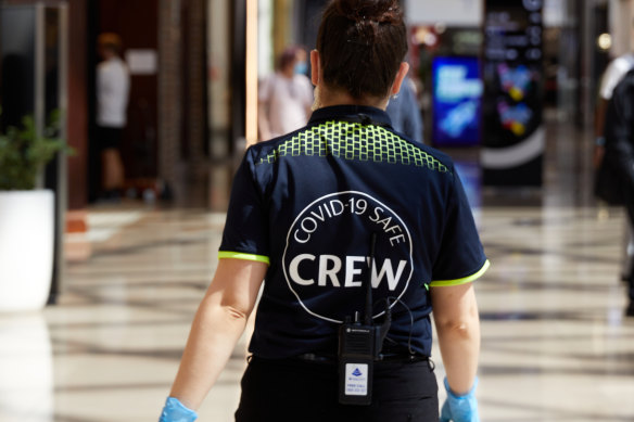 A member of Chadstone's COVID safe crew.