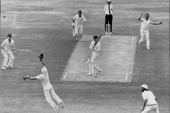 Greg Chappell, wearing his baggy green, hooks Ian Botham for four during the SCG Test in 1983.