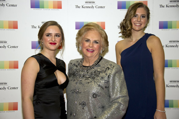 Jacqueline Mars (centre) and her granddaughters, Graysen Airth  (left) and Katherine Burgstahler.