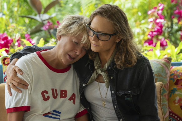Annette Bening as Diana Nyad, left, and Jodie Foster as Bonnie Stoll.