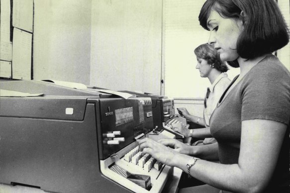 A telex machine, which SWIFT replaced, in 1976.