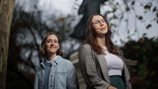 Clair Henneberry (left) provided support to friend Evelien Florijn (right) when her father passed away.