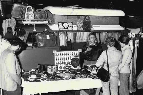 An accessories stall at Paddy’s Markets, Haymarket, in 1976.