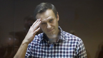 Navalny’s doctors urge him to end hunger strike after medical exams