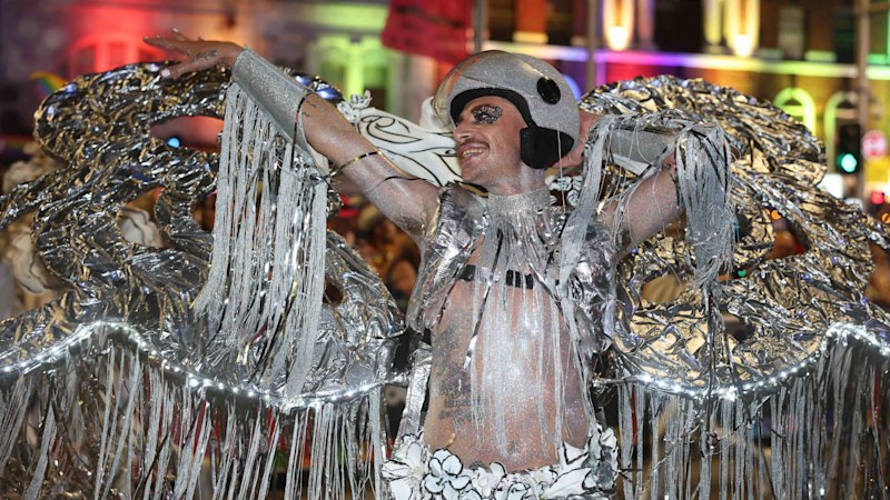 Mardi Gras 2026 LIVE updates: 10,000 revellers, more than 200 floats ready for Oxford Street parade in Sydney’s 48th Gay and Lesbian Mardi Gras celebrations