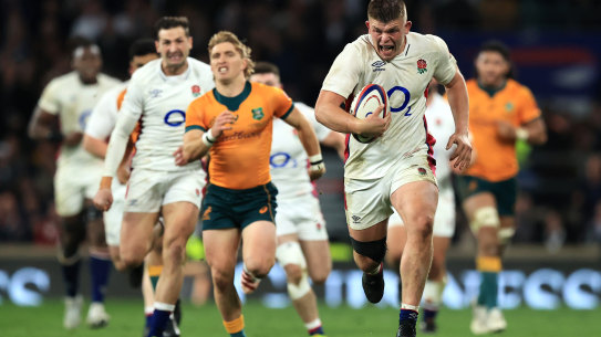 Jamie Blamire of England breaks away to score.