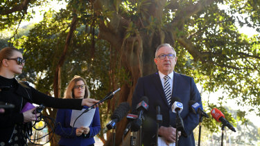 NSW Health Minister Brad Hazzard says Victorians will not be permitted to attend sporting matches in the state. 