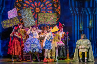 Shrek The Musical Review Ogre Takes The Stage For A Fun