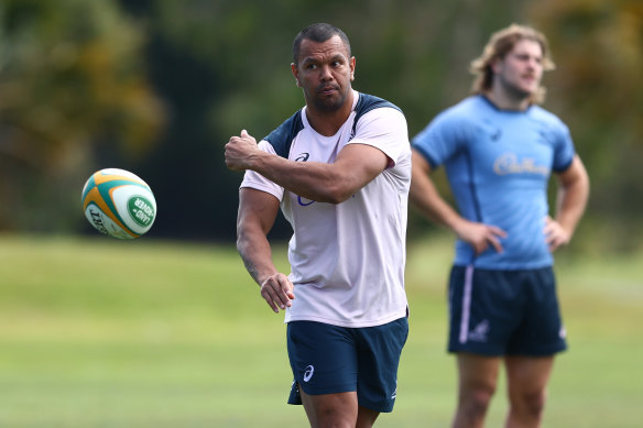 Kurtley Beale training with the Wallabies on the Gold Coast.