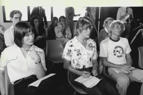 Olympian Lisa Forrest, centre, at a meeting in April 1980 to discuss the boycott of the Olympic Games in Moscow. 