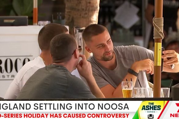 Os jogadores da Inglaterra tiveram uma pausa emocionante na série Noosa Central durante o último Ashes.