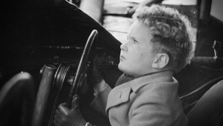 Spirit Of Adventure Runs Through Generations Of Charles Kingsford Smith S Family