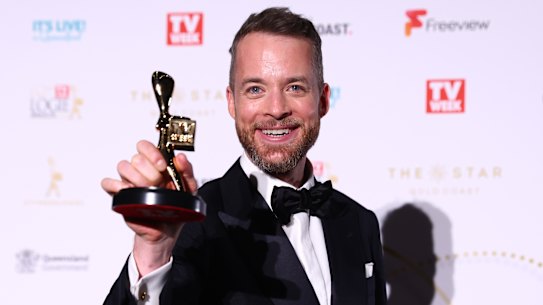 Hamish Blake with his Gold Logie.