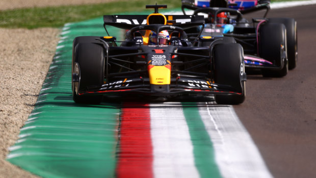 Verstappen wins at Imola, Piastri fourth after grid penalty