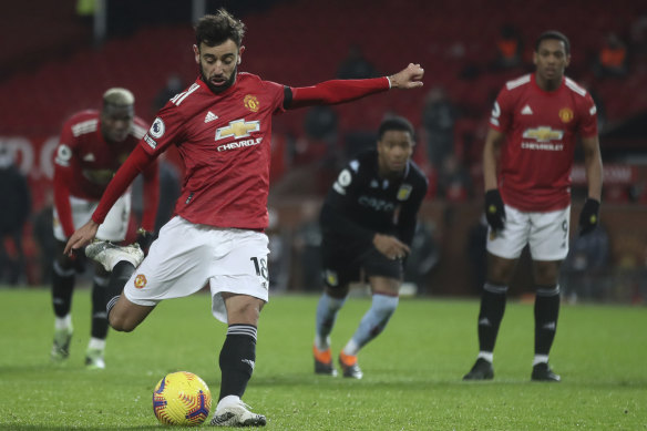 United's Bruno Fernandes scores Manchester's match-winning goal from a penalty.