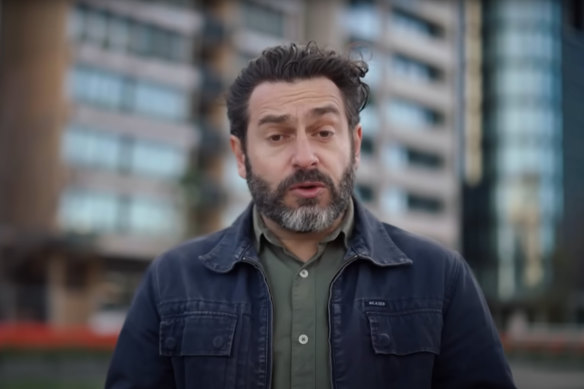 Media Watch frontrunner: ABC investigative journalist and former foreign correspondent Linton Besser.