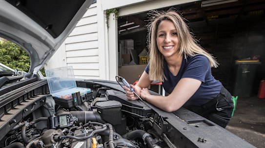 Fiona McDonald, a motor mechanic and head of Tradeswomen Australia, is encouraging women to get into trades in the construction-led economic recovery.