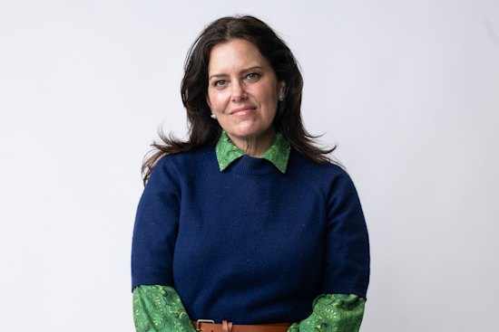 “I did a movie with Jennifer Aniston. She’d eat a bagel and cut out the inside. I’m more Elizabeth Taylor-messy.”