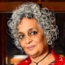 Writer and activist Arundhati Roy has pulled out of the Berlin Film Festival following remarks made by jury president Wim Wenders.