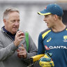 Former Australian wicketkeeper Ian Healy talks tactics with Tim Paine at Old Trafford.